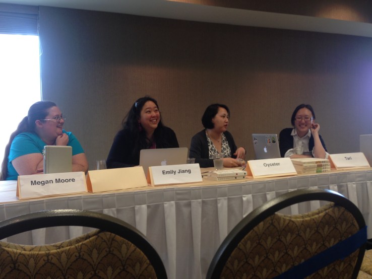 Sageuk/K-drama panel in which something magical has just appeared off-screen right.